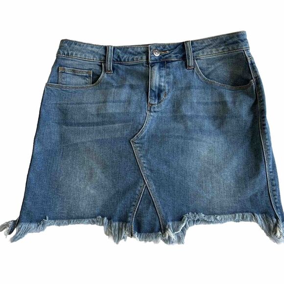 Cello Jeans Mini Skirt Large Blue Raw Hem Light Wash Distressed Whiskered - Picture 1 of 12
